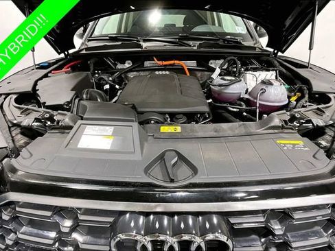 Used 2025 Audi Q5 e Premium Plus w/ Premium Plus Package AWD/4WD image 5