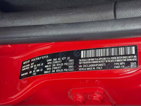 Used 2017 Jeep Renegade Latitude image 28