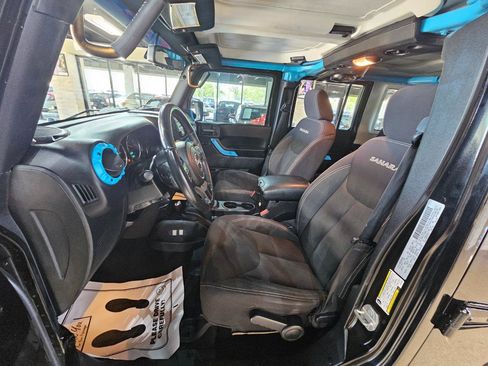 Used 2016 Jeep Wrangler Unlimited Sahara w/ Max Tow Package AWD/4WD image 25
