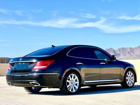 Used 2011 Hyundai Equus Signature RWD image 7