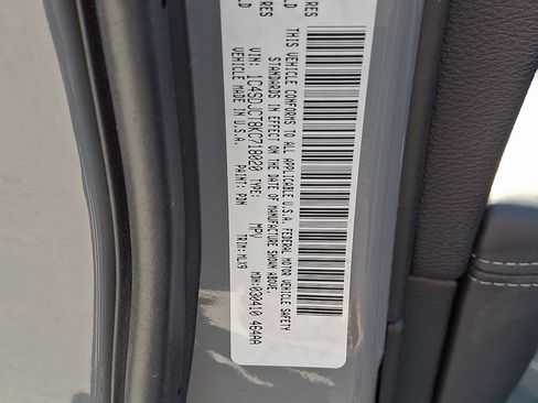 Used 2019 Dodge Durango R/T w/ Technology Group AWD/4WD image 30