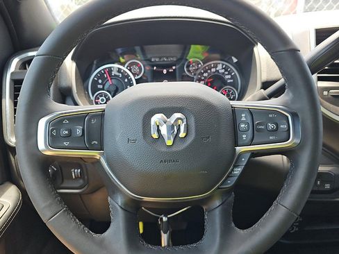 Used 2026 RAM 2500 Big Horn AWD/4WD image 8