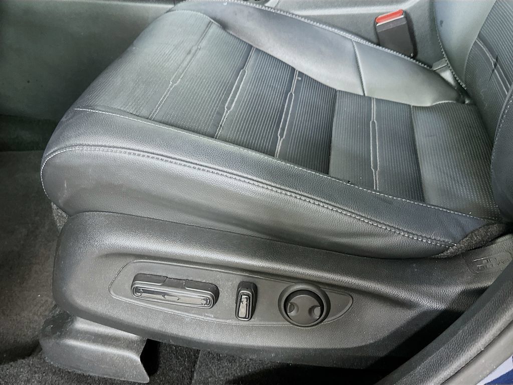 Certified 2024 Honda CR-V EX-L image 9