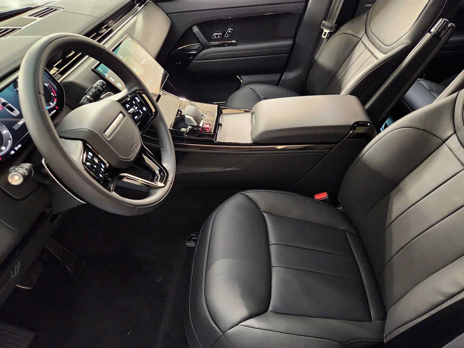 New 2027 Land Rover Range Rover Sport Dynamic SE AWD/4WD image 14