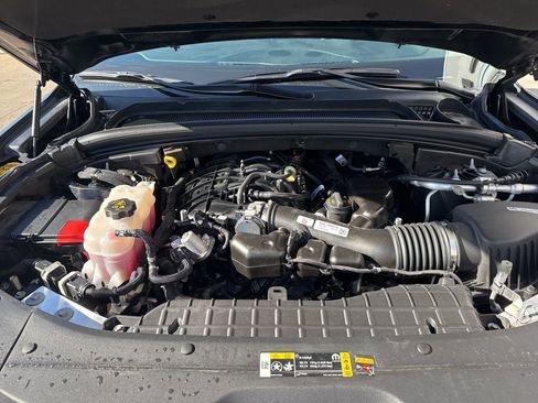 Used 2023 Jeep Grand Cherokee Limited image 26