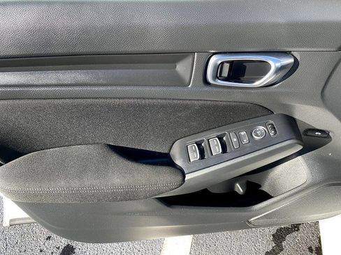 Used 2025 Honda Civic Sport image 9