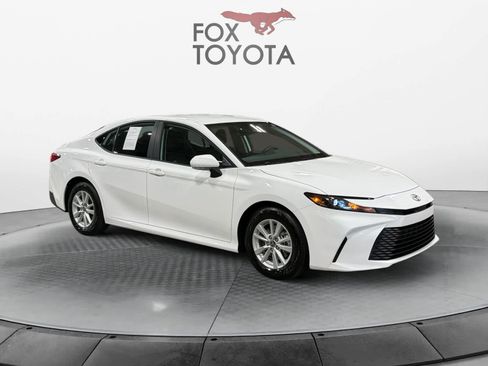 Used 2026 Toyota Camry LE w/ Convenience Package FWD image 8