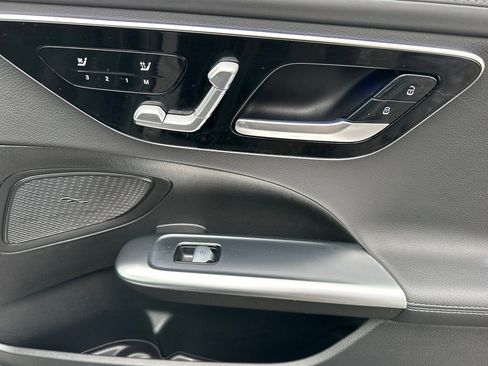 Certified 2025 Mercedes-Benz C 300 Sedan image 19