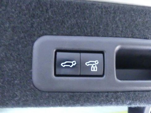 Used 2022 Lexus RX 450h w/ Premium Package image 31