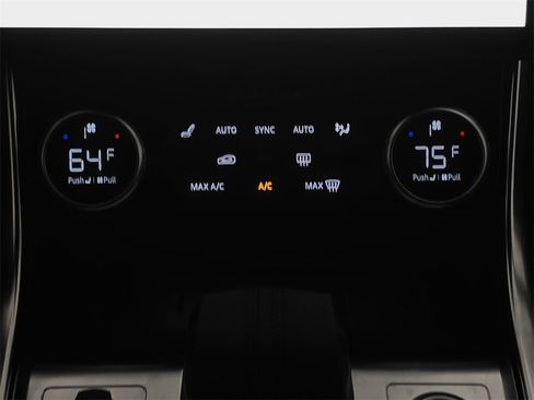 Used 2023 Jaguar XF R-Dynamic SE image 22