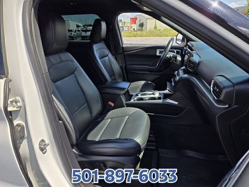 Used 2020 Ford Explorer XLT w/ Equipment Group 202A AWD/4WD image 20