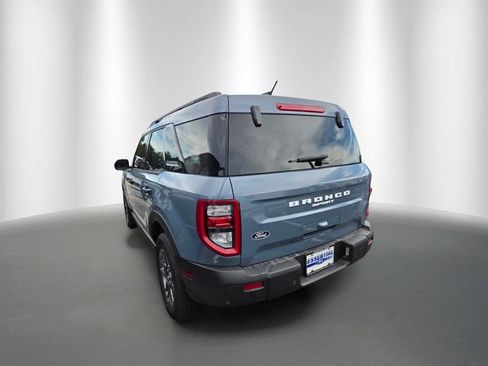 Used 2024 Ford Bronco Sport Outer Banks w/ Tech Package AWD/4WD image 2