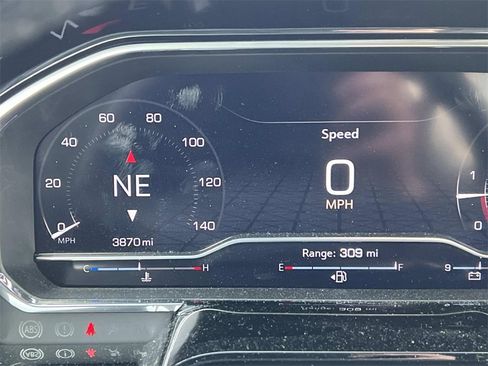 Used 2025 GMC Sierra 1500 Elevation image 18