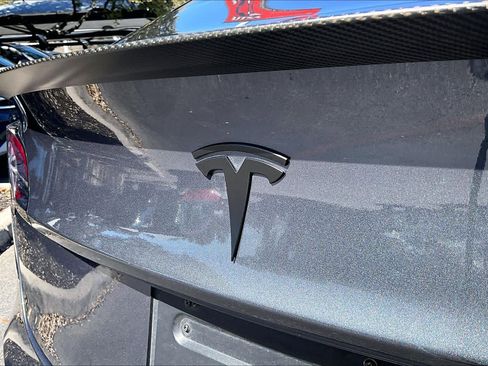 Used 2023 Tesla Model 3 Performance image 32