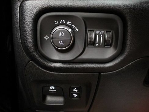 Used 2019 RAM 1500 Big Horn AWD/4WD image 20