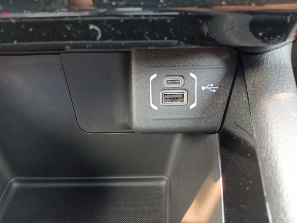 Used 2026 Jeep Compass Limited AWD/4WD image 31