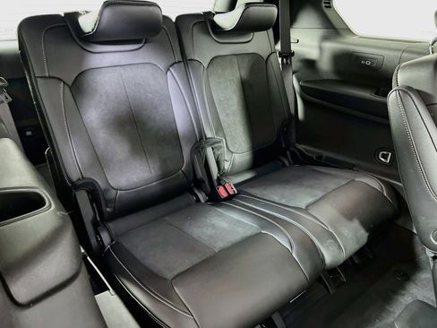 Used 2023 Jeep Grand Cherokee L Laredo AWD/4WD image 26