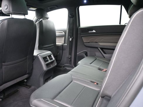 Used 2022 Volkswagen Atlas Cross Sport SE image 10