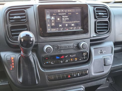 Used 2023 RAM ProMaster 2500 FWD image 9