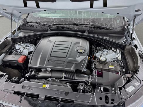 Used 2026 Land Rover Range Rover Velar Dynamic SE AWD/4WD image 32
