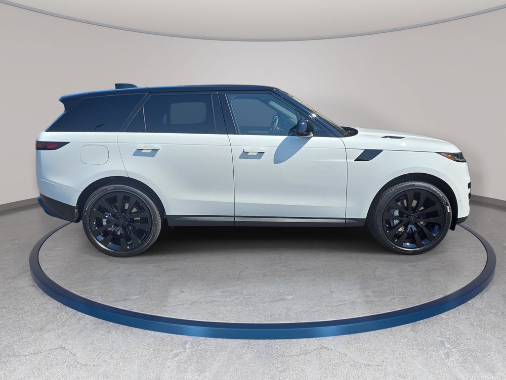 New 2026 Land Rover Range Rover Sport SE AWD/4WD image 4