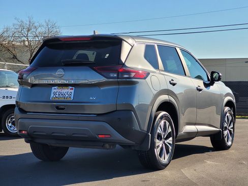 Certified 2023 Nissan Rogue SV image 4
