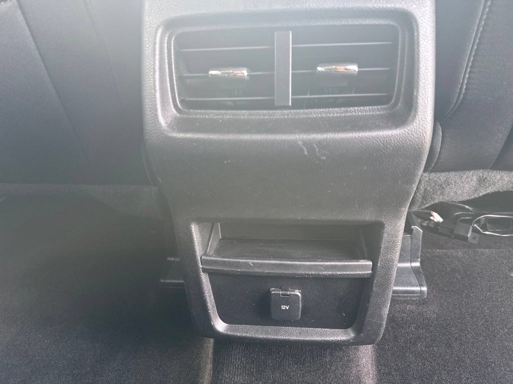 Used 2016 Ford Edge SE AWD/4WD image 33