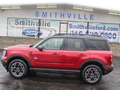 New 2025 Ford Bronco Sport Outer Banks w/ Outer Banks Tech Package+ AWD/4WD image 2