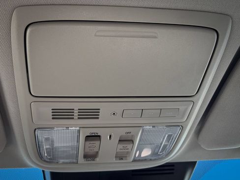 Used 2017 Honda CR-V EX-L image 17