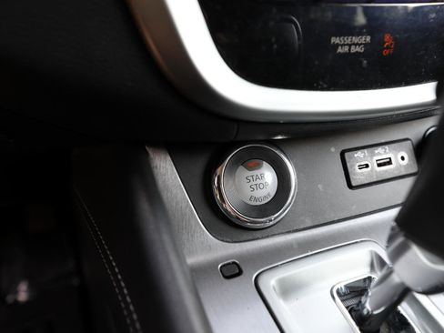 Used 2020 Nissan Murano S w/ Technology Package image 18