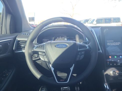 Certified 2024 Ford Edge ST w/ Equipment Group 401A image 9