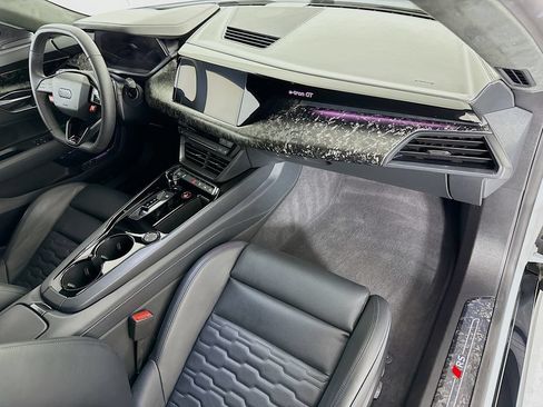 Certified 2025 Audi RS e-tron GT performance w/ Dynamic Plus Package AWD/4WD image 17