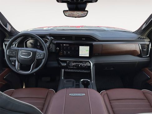 New 2026 GMC Sierra 2500 Denali Ultimate w/ LPO, Black Badging Package image 10