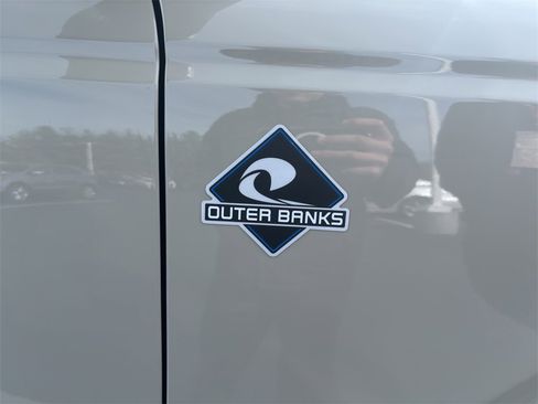 New 2025 Ford Bronco Outer Banks image 36