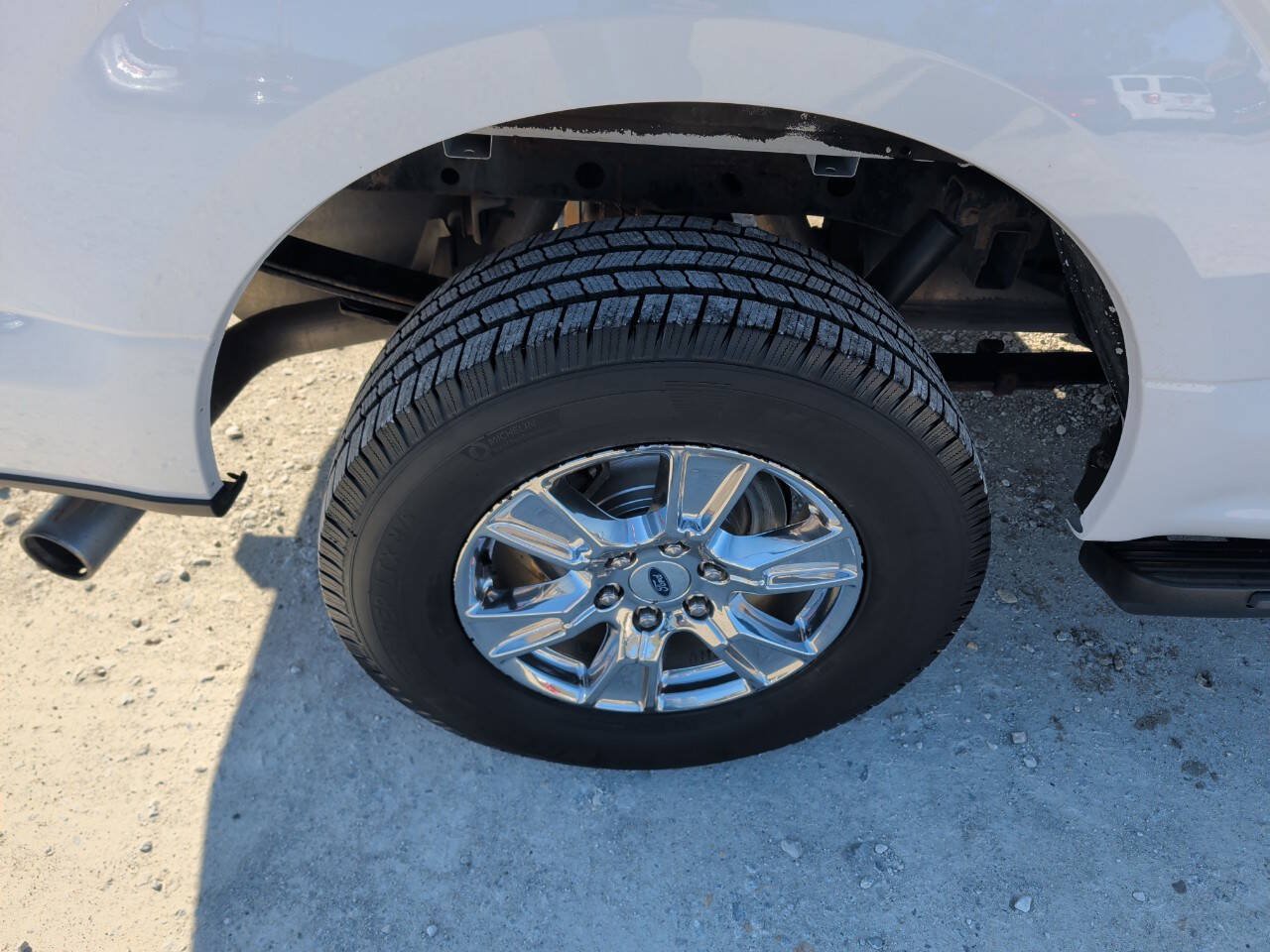 Used 2017 Ford F150 XLT w/ Equipment Group 302A Luxury AWD/4WD image 10