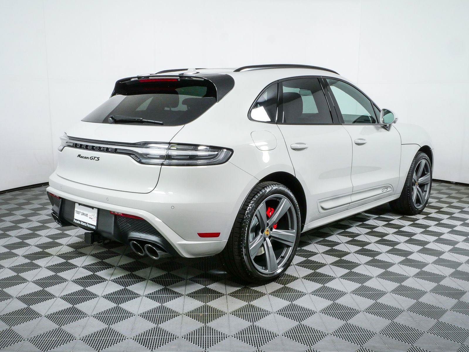 New 2026 Porsche Macan GTS AWD/4WD image 31