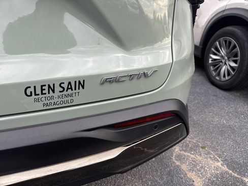 Used 2025 Chevrolet Trax ACTIV w/ Sunroof Package image 4