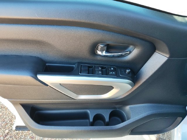Used 2024 Nissan Titan SV w/ SV Convenience Package AWD/4WD image 19