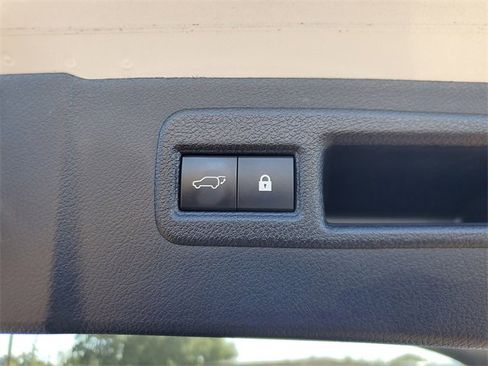 Used 2018 Lexus NX 300 image 7