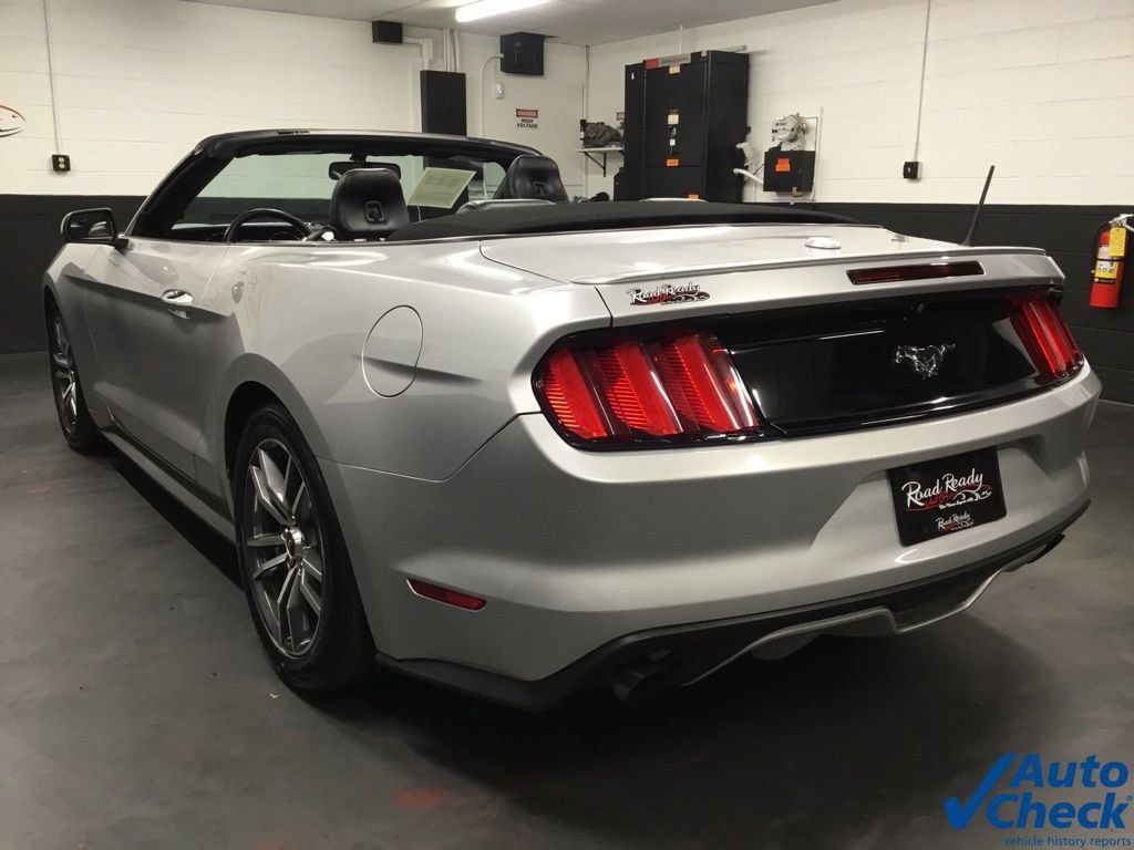 Used 2016 Ford Mustang Premium RWD image 8