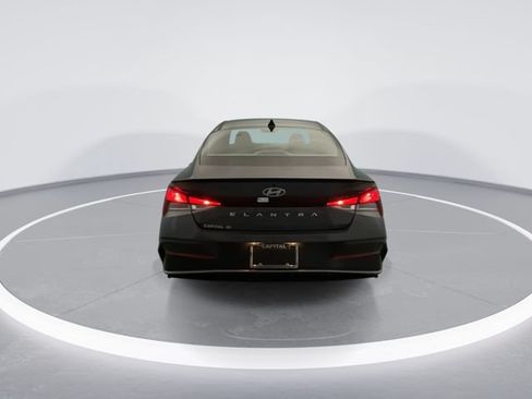 Certified 2026 Hyundai Elantra Sport FWD image 5