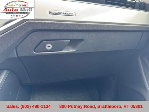Used 2021 Audi Q3 2.0T Premium w/ Convenience Package AWD/4WD image 19