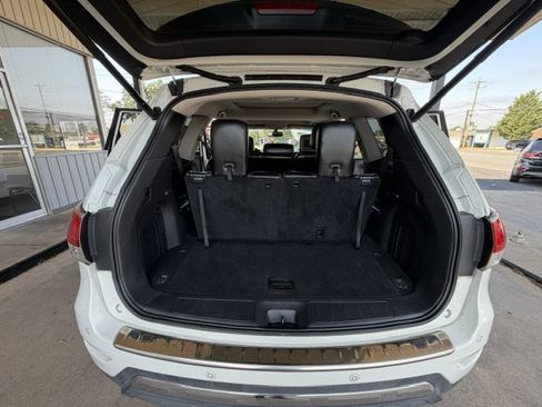 Used 2014 Nissan Pathfinder Platinum w/ Platinum Premium Package AWD/4WD image 10
