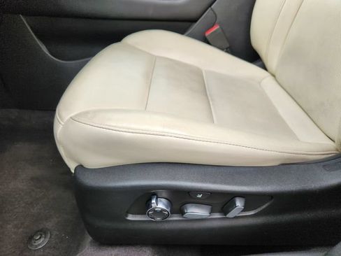 Certified 2023 Cadillac XT4 Sport AWD/4WD image 10