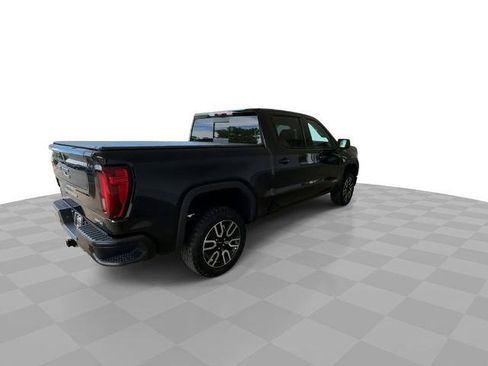 Used 2024 GMC Sierra 1500 AT4 w/ Technology Package AWD/4WD image 8