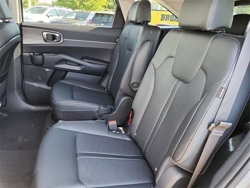 New 2026 Kia Sorento X-Line EX image 16