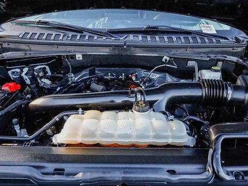 Used 2024 Ford Expedition Max XLT image 32