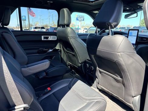 Used 2021 Ford Explorer ST w/ Equipment Group 401A image 13