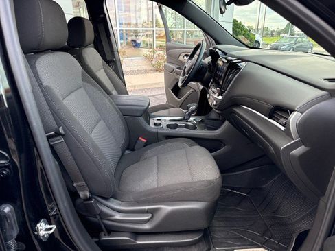 Used 2023 Chevrolet Traverse LT FWD image 31