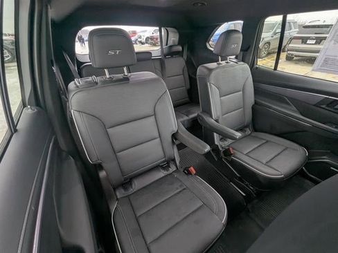 Used 2025 Buick Enclave Sport Touring w/ LPO, Floor Liner Package image 23